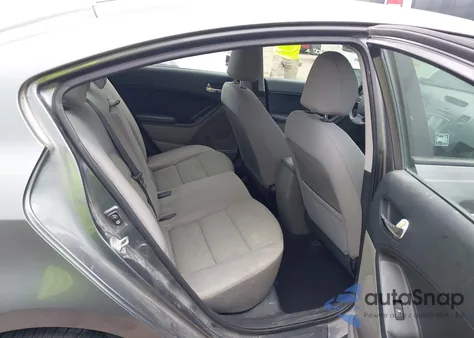 2016 Kia Forte Lx из США, поврежденный, VIN KNAFX4A64G5527128